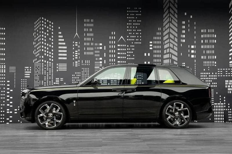 2025 Rolls Royce Cullinan BLACK BADGE thumbnail 8