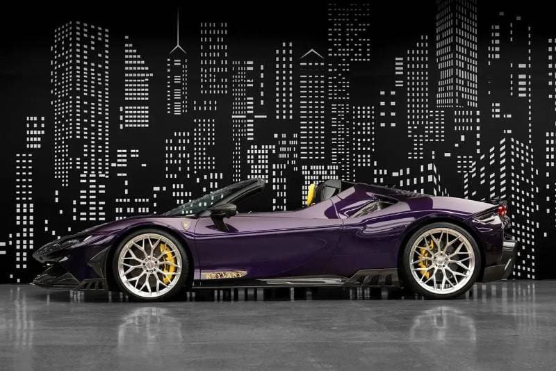 2025 Ferrari SF90 SPIDER thumbnail 7