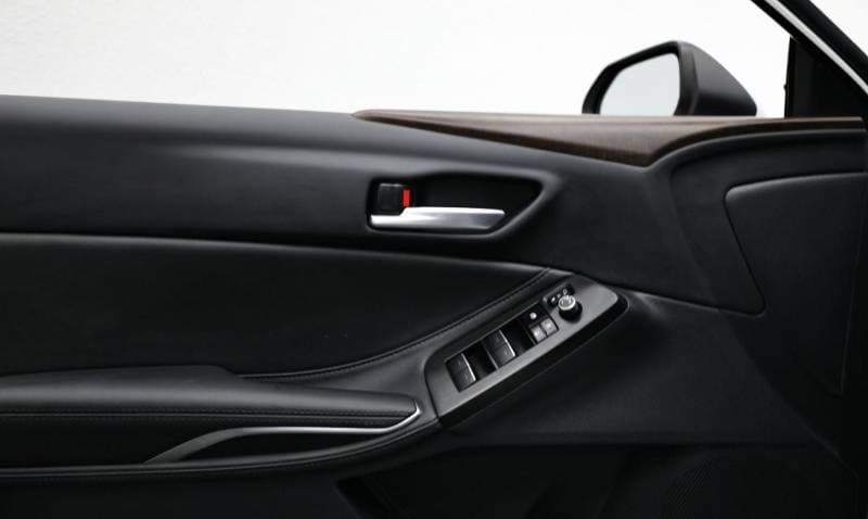 2025 Toyota Avalon XLE thumbnail 6
