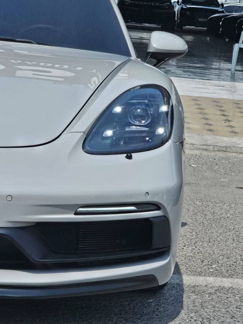 2024 Porsche 718 Cayman GTS thumbnail 4