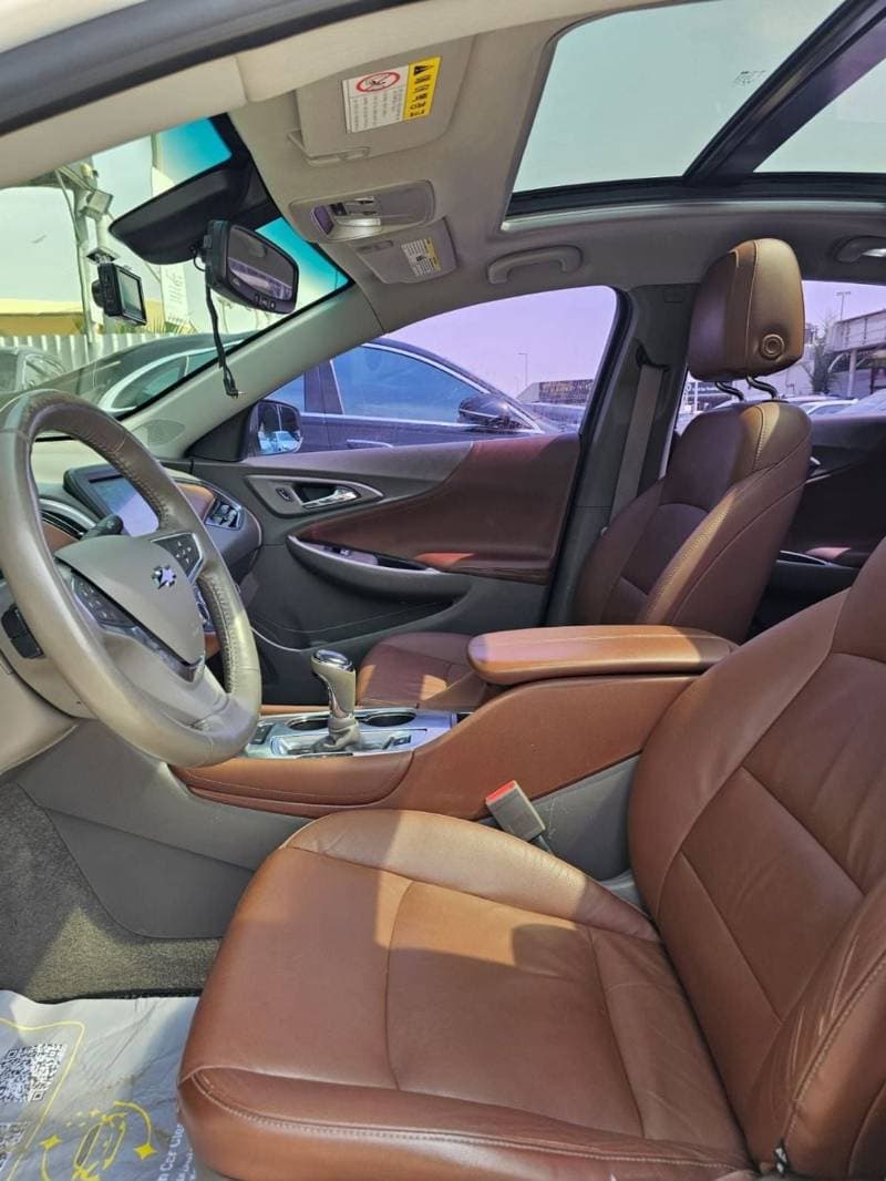 2017 Chevrolet Malibu LTZ thumbnail 8