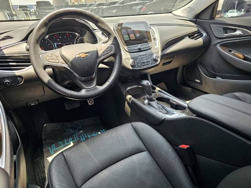 2017 Chevrolet Malibu thumbnail 8
