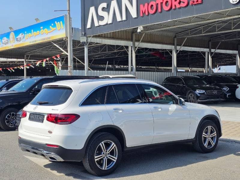2022 Mercedes Benz GLC 300 4MATIC thumbnail 4