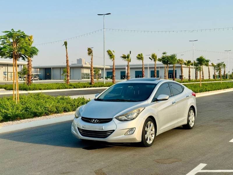 2011 Hyundai Avante STANDARD thumbnail 2