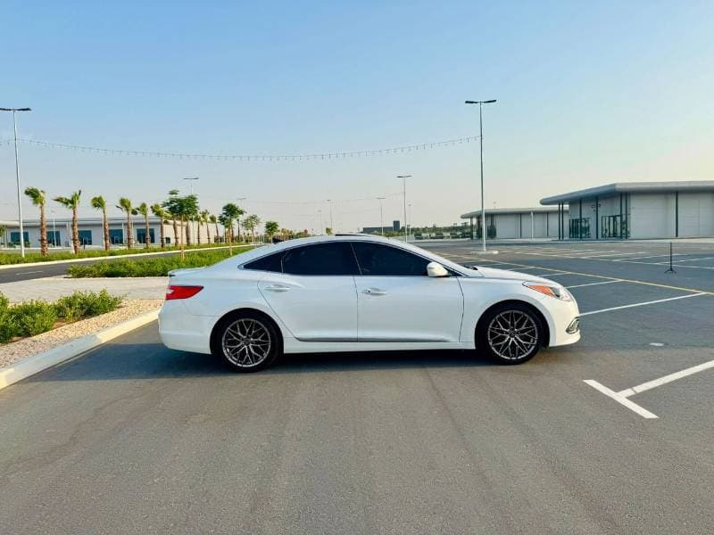 2015 Hyundai Grandeur STANDARD thumbnail 5
