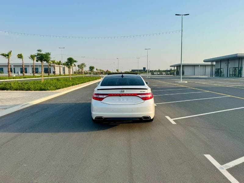 2015 Hyundai Grandeur STANDARD thumbnail 7