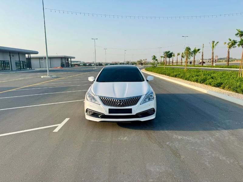 2015 Hyundai Grandeur STANDARD thumbnail 2