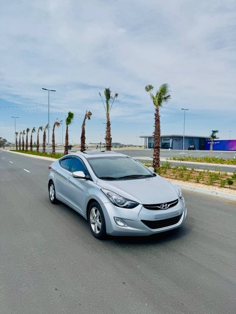 2012 Hyundai Avante STANDARD thumbnail 3