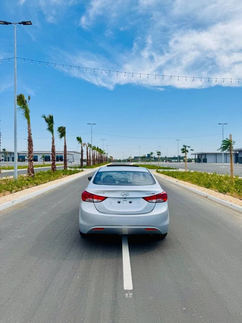 2012 Hyundai Avante STANDARD thumbnail 8