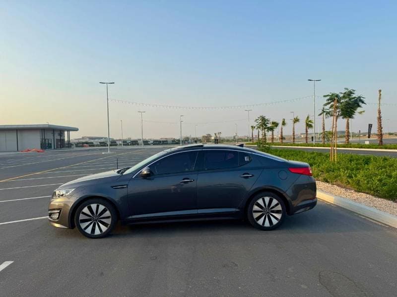 2011 Kia K5 STANDARD thumbnail 4