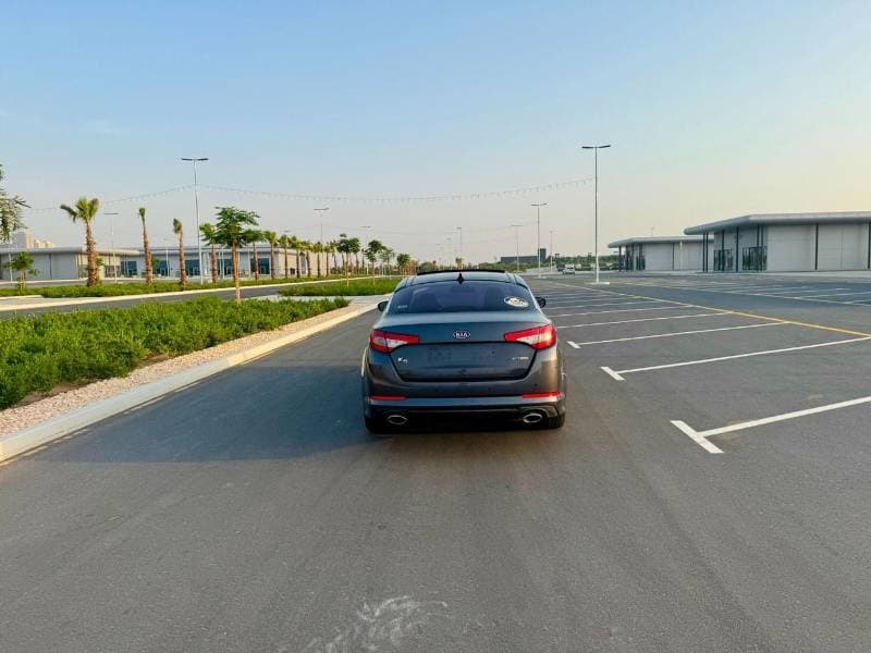 2011 Kia K5 STANDARD thumbnail 8