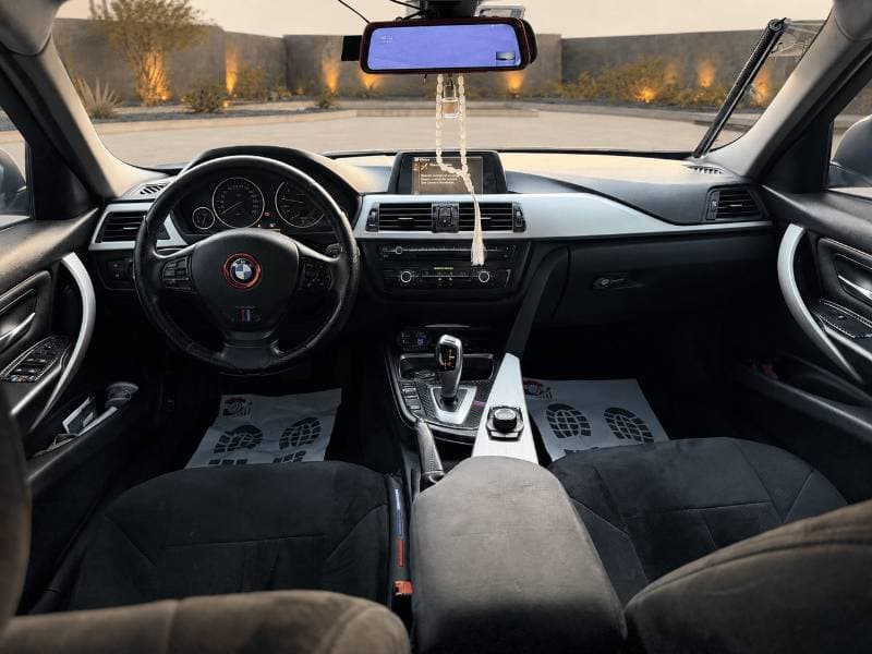 2012 BMW 320i STANDARD thumbnail 8