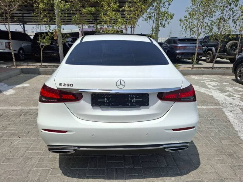 2022 Mercedes Benz E250 STANDARD thumbnail 5