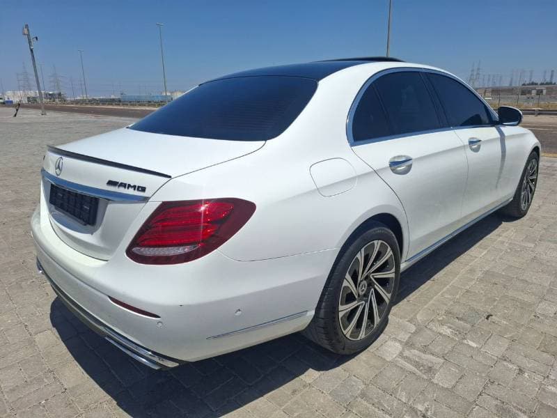 2019 Mercedes Benz E220 thumbnail 7