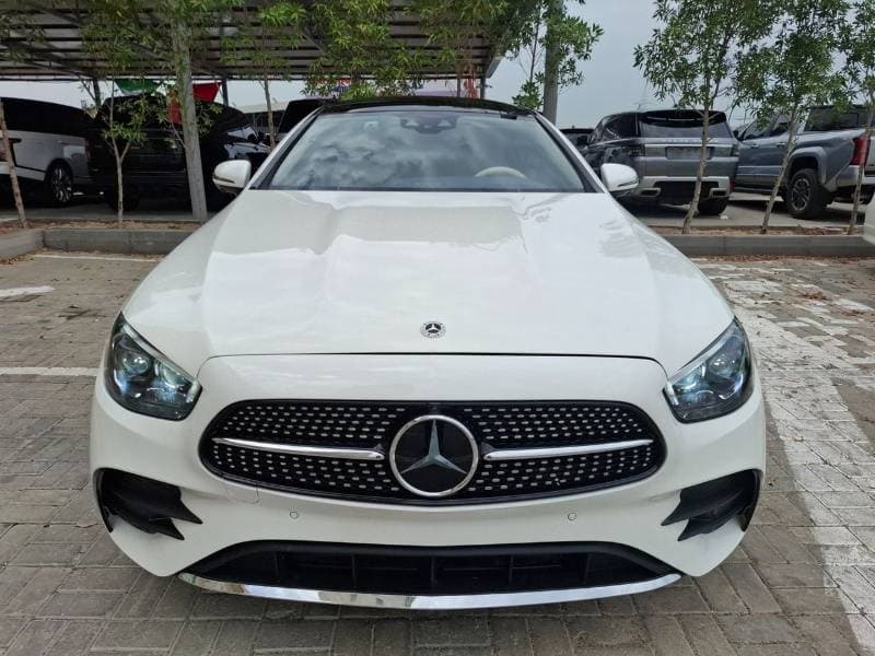 2023 Mercedes Benz E300 AMG thumbnail 2