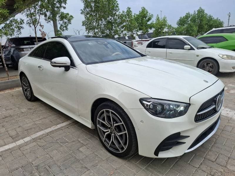 2023 Mercedes Benz E300 AMG thumbnail 4