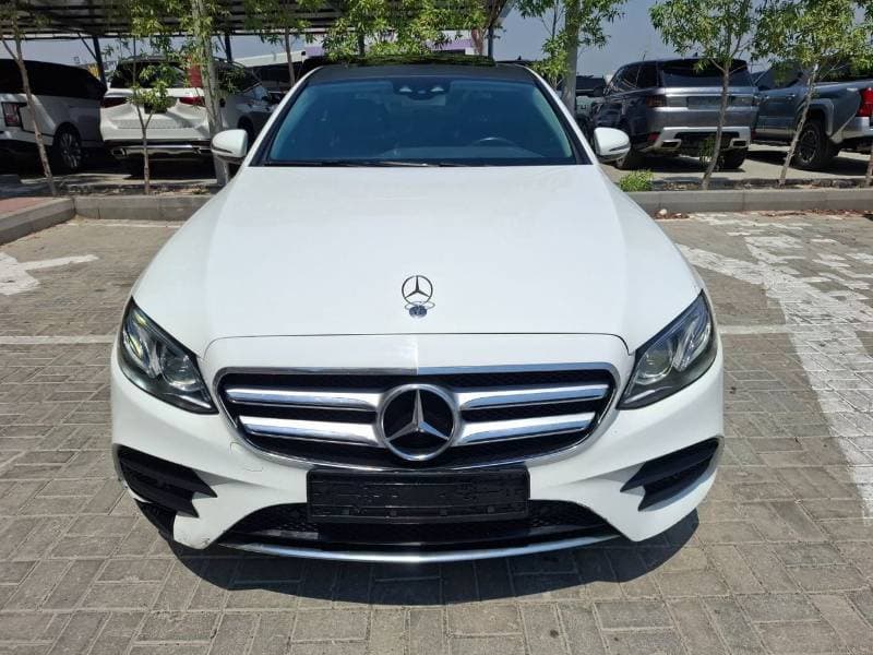 2017 Mercedes Benz E220 D STANDARD thumbnail 2