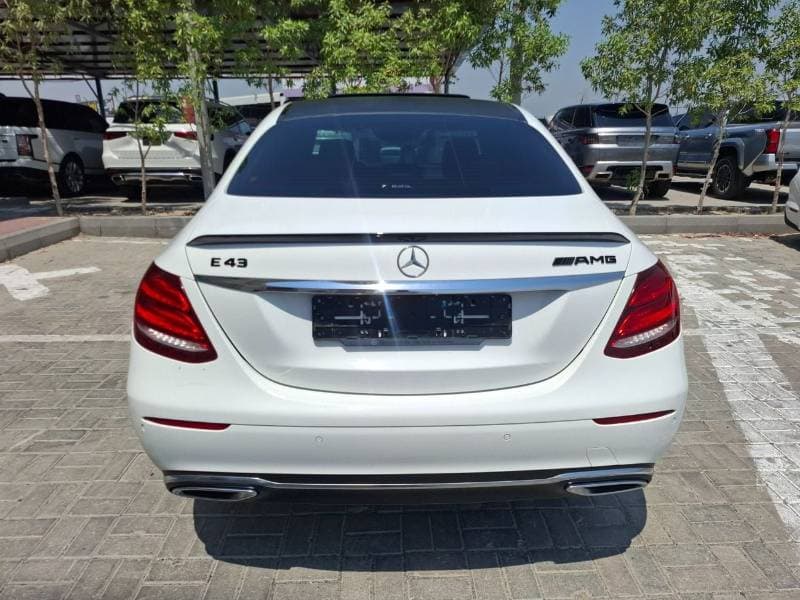 2017 Mercedes Benz E220 D STANDARD thumbnail 5