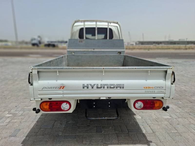 2016 Hyundai Porter STANDARD thumbnail 4
