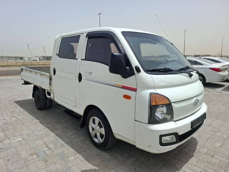 2016 Hyundai Porter STANDARD thumbnail 3