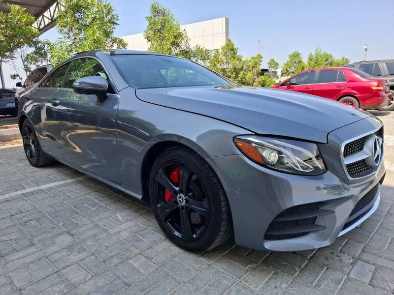 2018 Mercedes Benz E400 STANDARD thumbnail 4