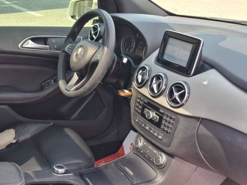 2013 Mercedes Benz B200 thumbnail 7