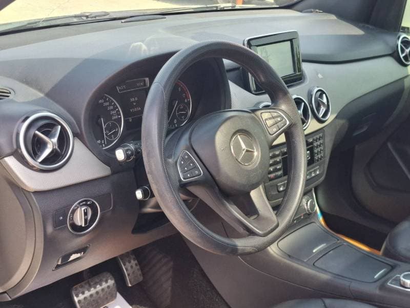 2013 Mercedes Benz B200 thumbnail 6