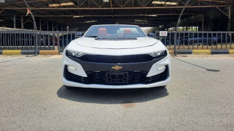2019 Chevrolet Camaro 3LT RS thumbnail 2