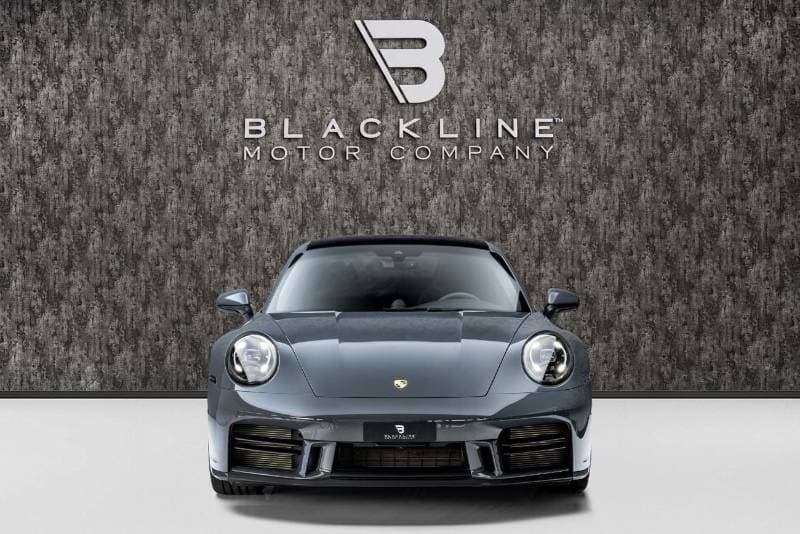 2025 Porsche 911 CARRERA thumbnail 2