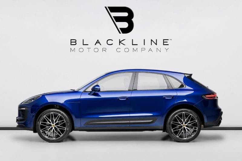 2025 Porsche Macan STANDARD thumbnail 6
