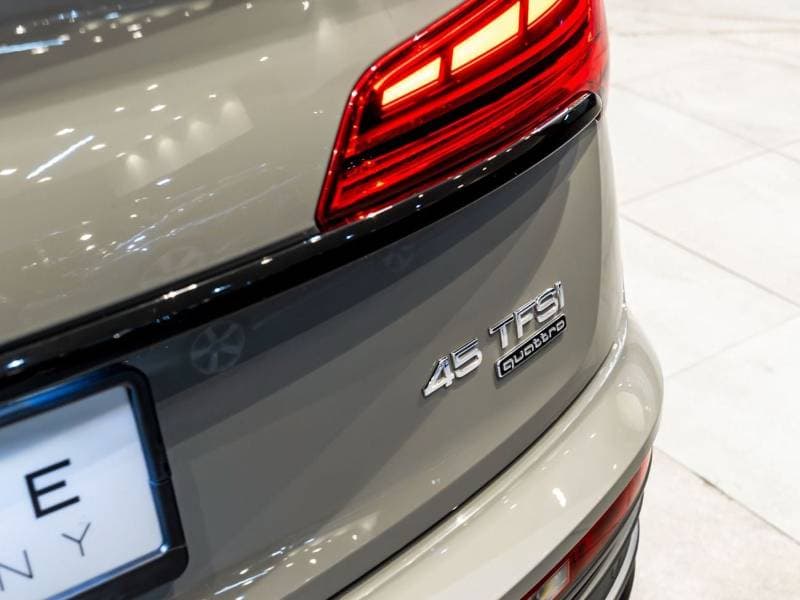 2022 Audi Q5 45 TFSI SPORTBACK S LINE thumbnail 5
