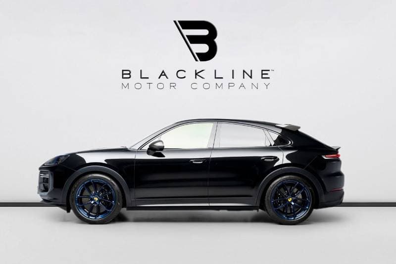 2024 Porsche Cayenne TURBO GT thumbnail 3