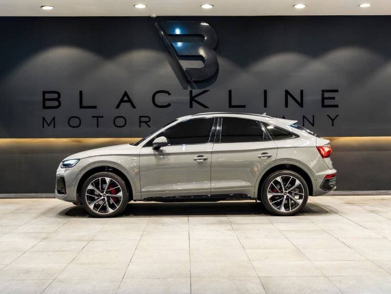 2022 Audi Q5 45 TFSI SPORTBACK S LINE thumbnail 3