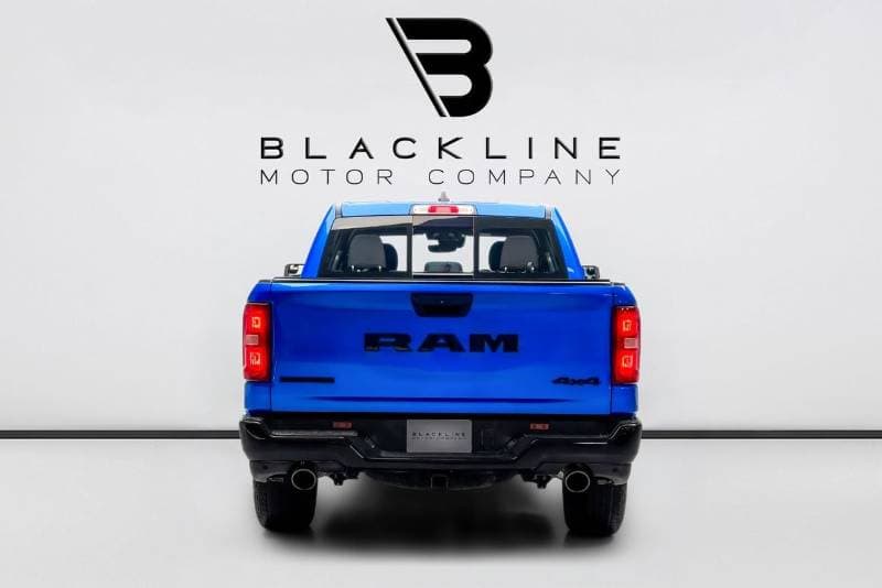 2025 RAM 1500 1500 Bighorn thumbnail 6