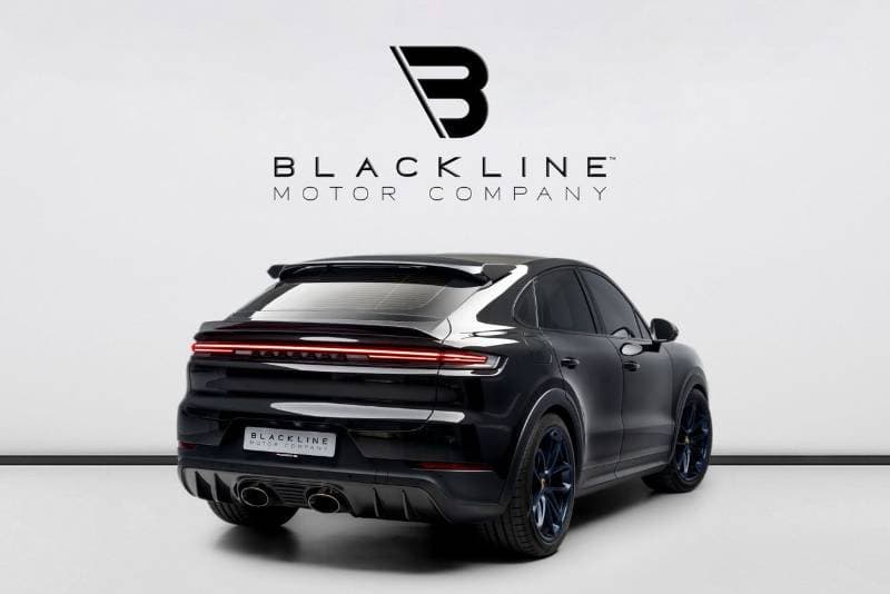 2024 Porsche Cayenne TURBO GT thumbnail 4