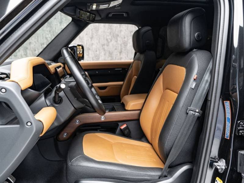 2024 Land Rover Defender 110 X P400 thumbnail 8