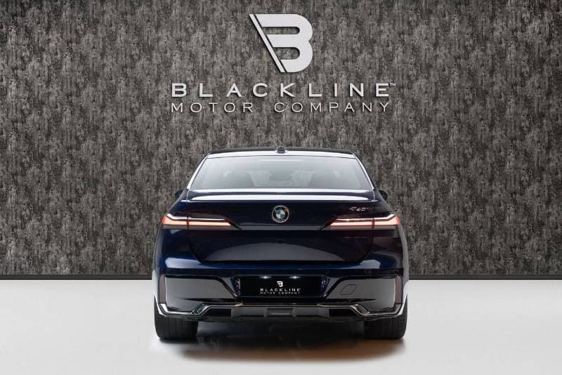 2024 BMW 740i M SPORT thumbnail 3