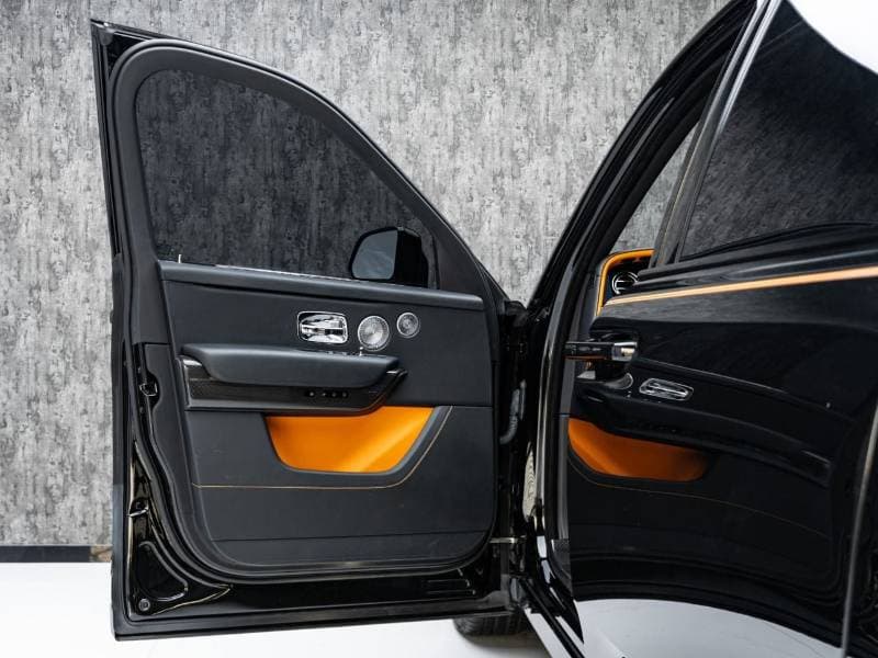 2025 Rolls Royce Cullinan BLACK BADGE thumbnail 7