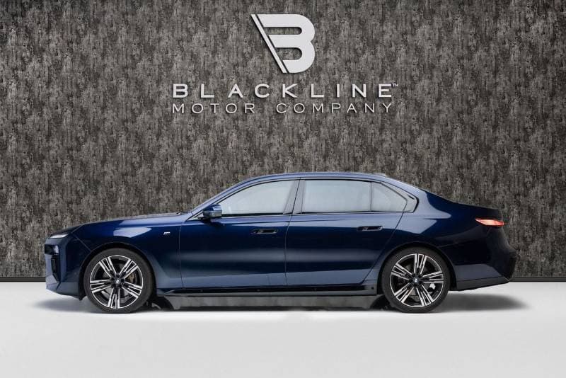 2024 BMW 740i M SPORT thumbnail 5