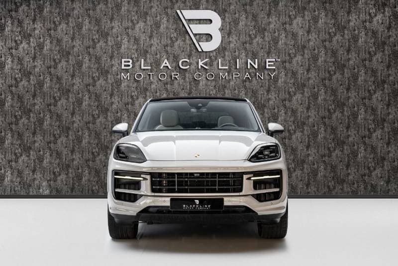 2026 Porsche Cayenne STANDARD thumbnail 2