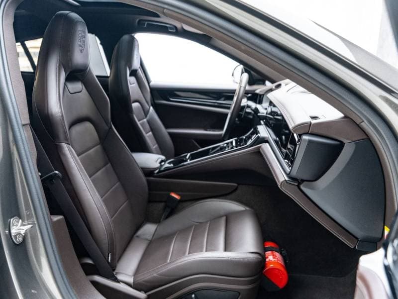 2026 Porsche Panamera STANDARD thumbnail 8
