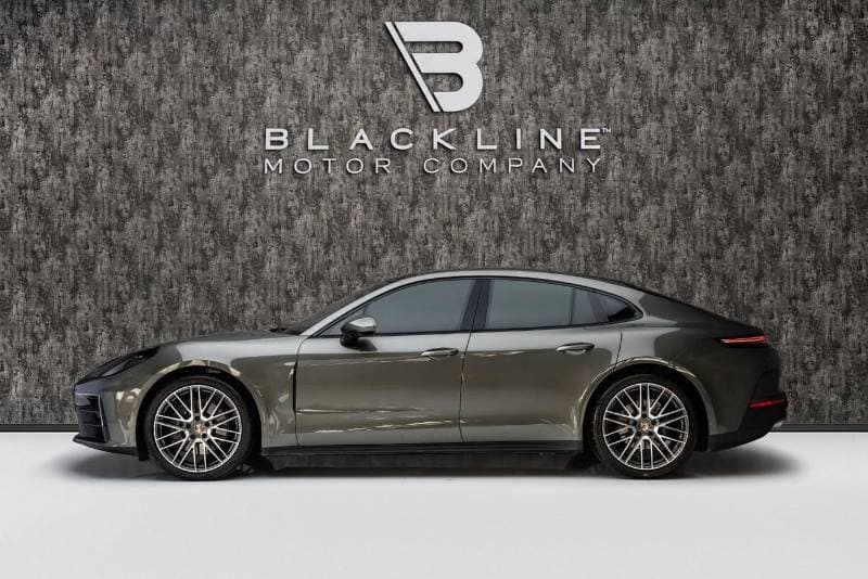 2026 Porsche Panamera STANDARD thumbnail 5
