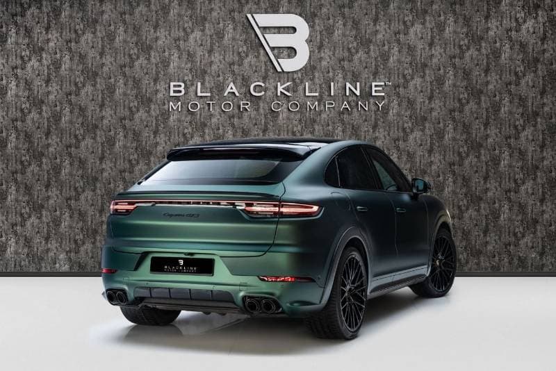 2023 Porsche Cayenne GTS thumbnail 3