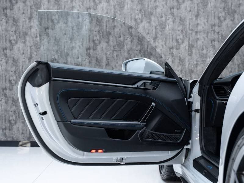 2024 Porsche 911 S/T thumbnail 7