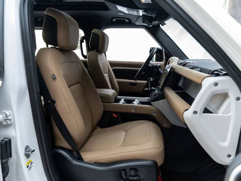2026 Land Rover Defender 110 X DYNAMIC HSE P400 thumbnail 8