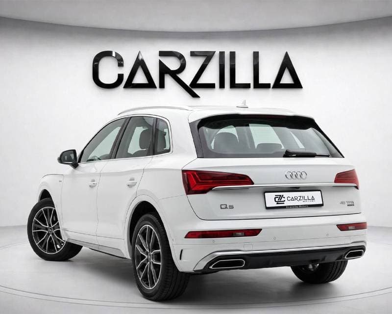 2024 Audi Q5 45 TFSI S LINE thumbnail 2
