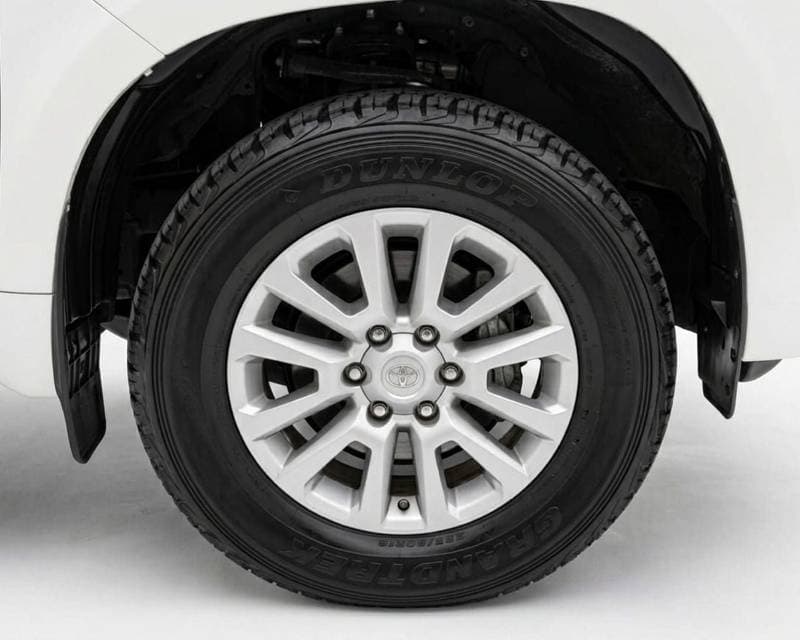 2016 Toyota Prado GXR thumbnail 5
