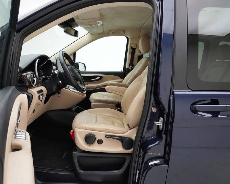 2017 Mercedes Benz V 250 AVANTGARDE LWB thumbnail 8
