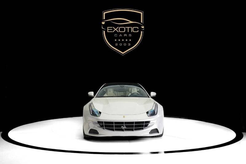 2015 Ferrari FF STANDARD thumbnail 5