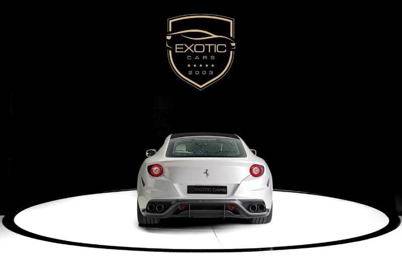 2015 Ferrari FF STANDARD thumbnail 2